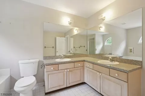 71 Butternut Dr, Wayne, NJ 07470 photo 25