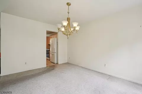 71 Butternut Dr, Wayne, NJ 07470 photo 11