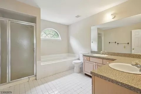 71 Butternut Dr, Wayne, NJ 07470 photo 24