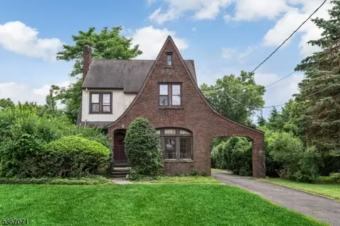 332 Meadowbrook Ave, Ridgewood, NJ 07450
