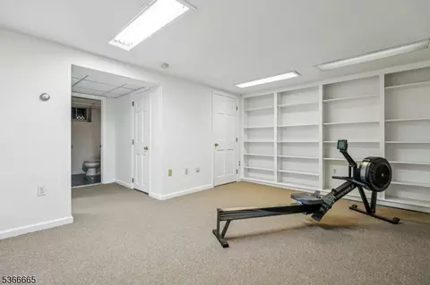 29 Maple Ter, Millburn Twp, NJ 07041 photo 19