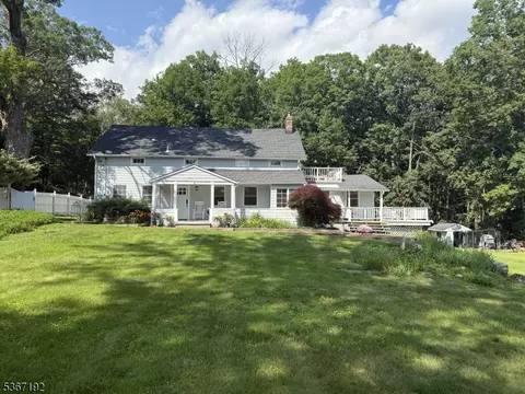 379 Rockaway Valley Rd, Boonton Twp, NJ 07005