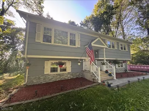 31 Orchard St, Budd Lake, NJ 07828