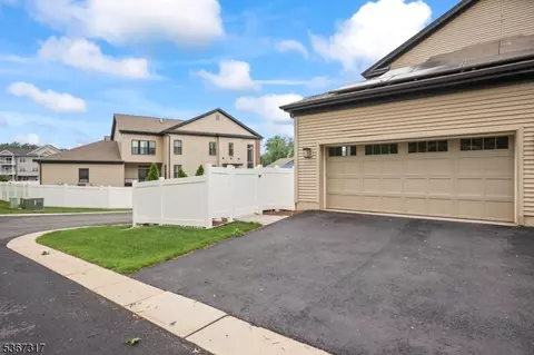 15 E Hartwick Dr, Skillman, NJ 08558 photo 43