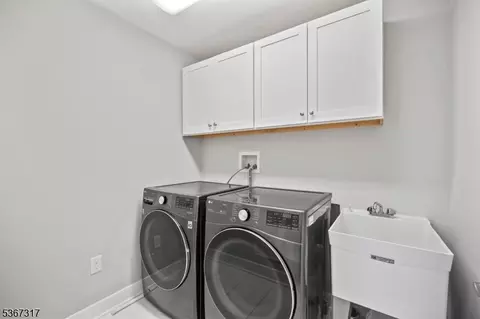 15 E Hartwick Dr, Skillman, NJ 08558 photo 26