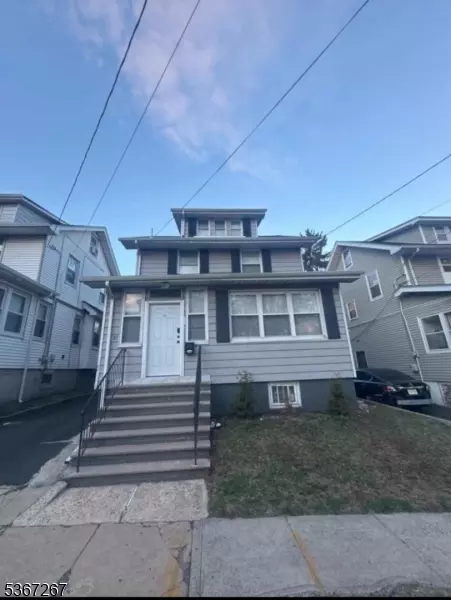 85 Wagner Pl, Irvington, NJ 07111