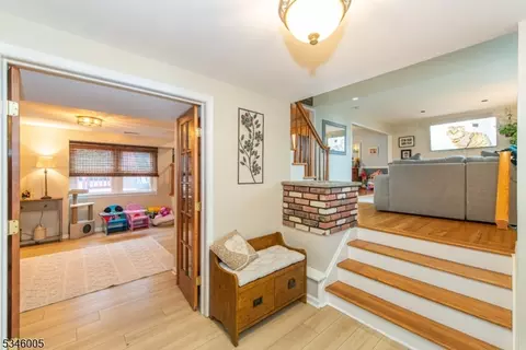 8 Thomas Ter, Wayne, NJ 07470 photo 19