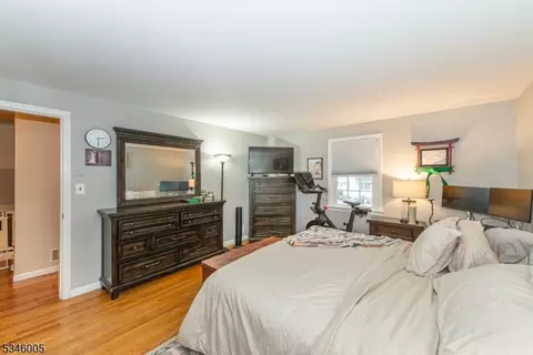 8 Thomas Ter, Wayne, NJ 07470 photo 23