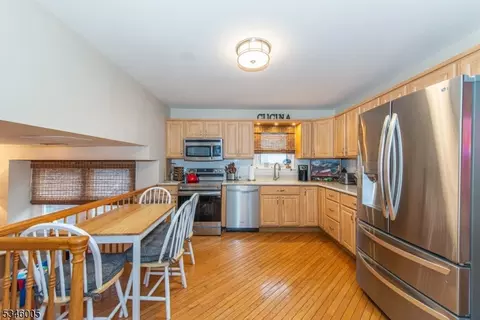 8 Thomas Ter, Wayne, NJ 07470 photo 9