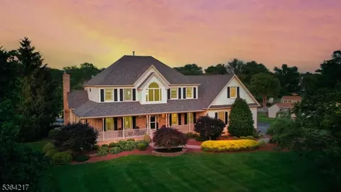 74 Oxford Pl, Hillsborough, NJ 08844