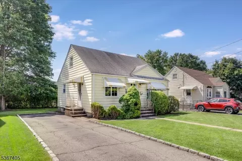 33 Phyllis Pl, Clifton, NJ 07012