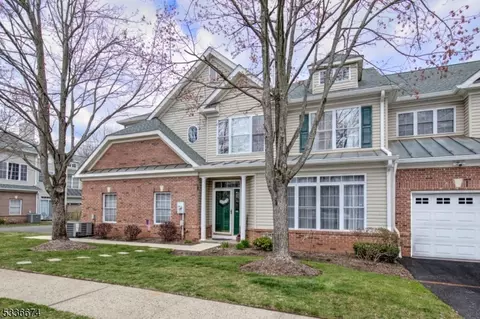 112 Loft Dr, Martinsville, NJ 08836