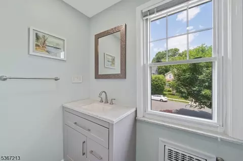 147 Grant Ave, Nutley, NJ 07110 photo 31