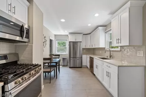 147 Grant Ave, Nutley, NJ 07110 photo 12