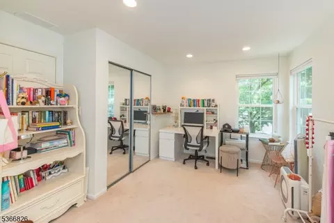 90 Warbler Dr, Wayne, NJ 07470 photo 17