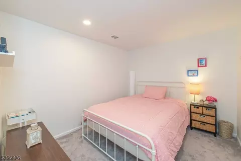 90 Warbler Dr, Wayne, NJ 07470 photo 16