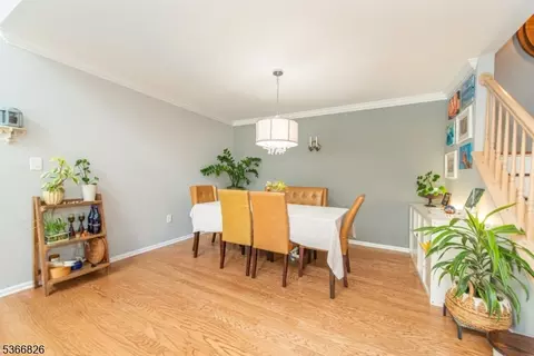 90 Warbler Dr, Wayne, NJ 07470 photo 10
