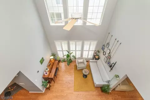 90 Warbler Dr, Wayne, NJ 07470 photo 3