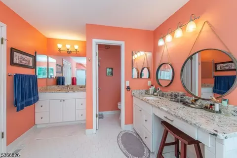 90 Warbler Dr, Wayne, NJ 07470 photo 13
