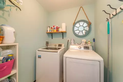 90 Warbler Dr, Wayne, NJ 07470 photo 20
