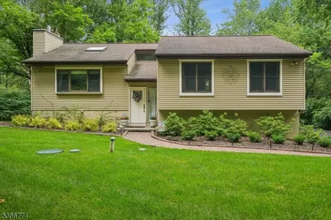 159 Kings Hwy, Hackettstown, NJ 07840