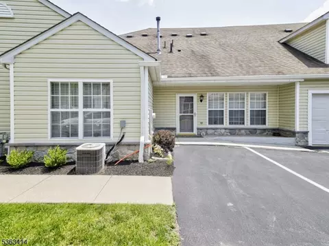 184 Federal Point Blvd, Lawrence Township, NJ 08648