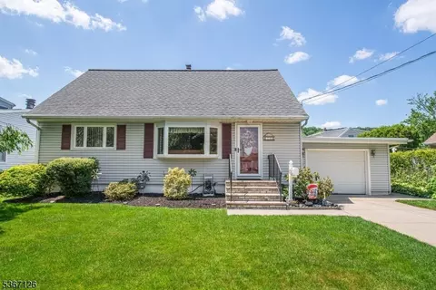20 Goss Pl, Clifton, NJ 07013