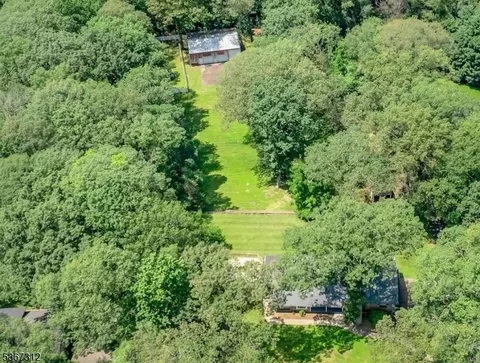 34 Tintle Rd, Kinnelon, NJ 07405