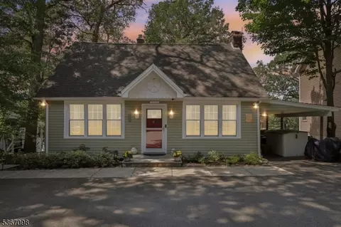 105 Upper Lakeview Ave, Ringwood, NJ 07456