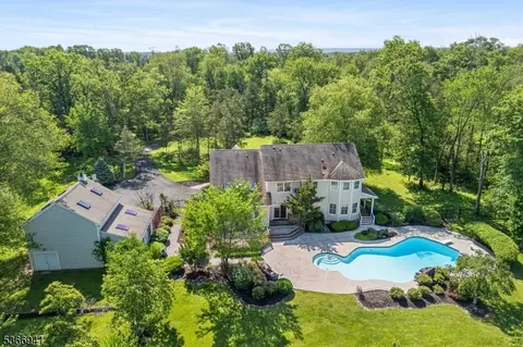 21 Partridge Rd, Flemington, NJ 08822 photo 2