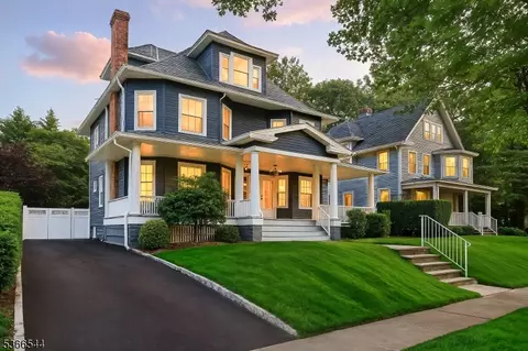 58 Lincoln Ave, Rutherford, NJ 07070