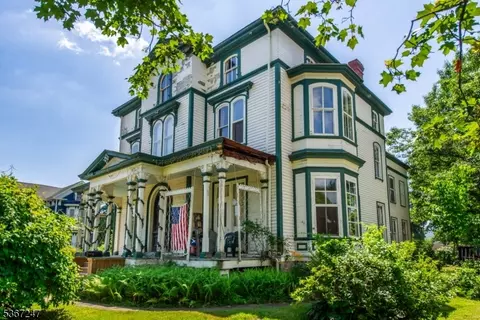 520 Third St, Belvidere, NJ 07823