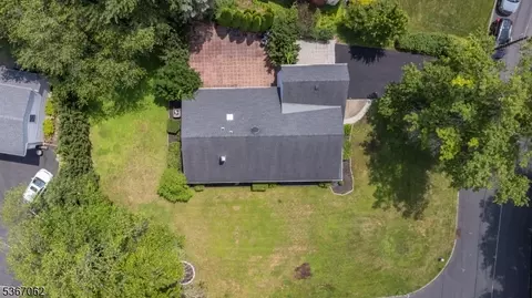 126 Hickson Dr, New Providence, NJ 07974