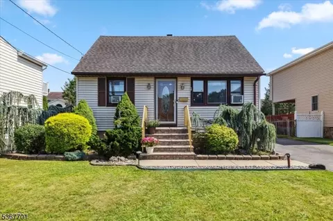 140 Platt Ave, Saddle Brook, NJ 07663