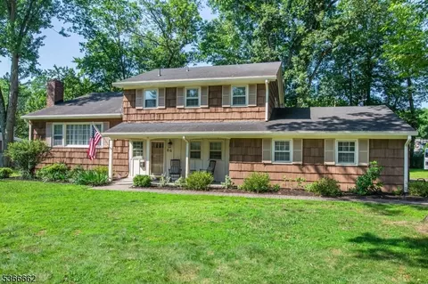 66 Watnong Dr, Morris Plains, NJ 07950