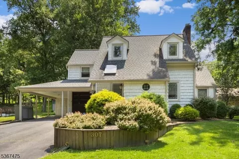 307 Little Falls Rd, Cedar Grove, NJ 07009