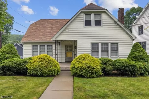 74 Elm Rd, Caldwell, NJ 07006