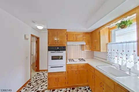 112 Devon Ter, Kearny, NJ 07032 photo 28