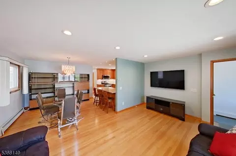 112 Devon Ter, Kearny, NJ 07032 photo 9