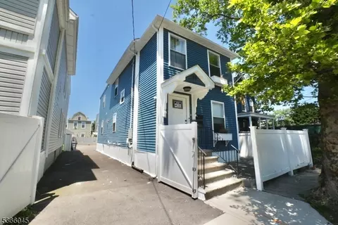 23 Howard St, Irvington, NJ 07111
