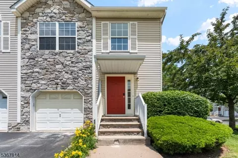 16 Edith Dr, Somerset, NJ 08873 photo 1
