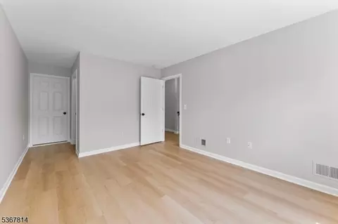 16 Edith Dr, Somerset, NJ 08873 photo 21