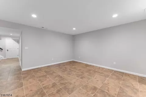 16 Edith Dr, Somerset, NJ 08873 photo 16