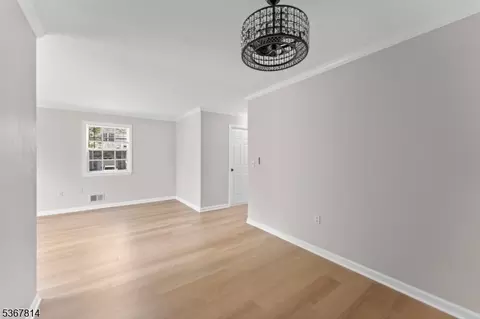 16 Edith Dr, Somerset, NJ 08873 photo 10
