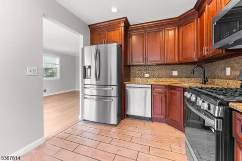 16 Edith Dr, Somerset, NJ 08873 photo 14