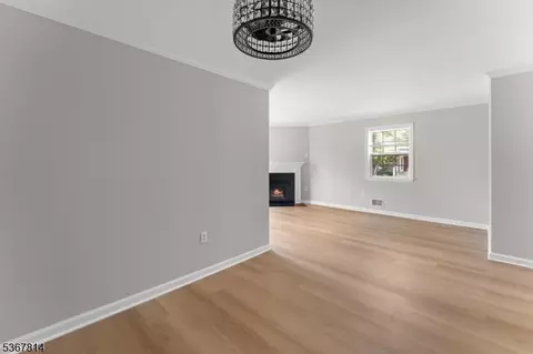 16 Edith Dr, Somerset, NJ 08873 photo 11