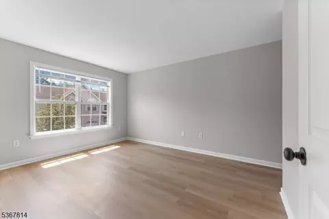 16 Edith Dr, Somerset, NJ 08873 photo 19