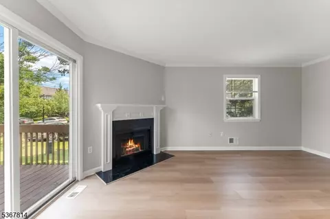 16 Edith Dr, Somerset, NJ 08873 photo 8