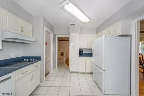 24 Mostyn Rd, Randolph, NJ 07869 photo 13