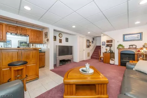 24 Mostyn Rd, Randolph, NJ 07869 photo 35